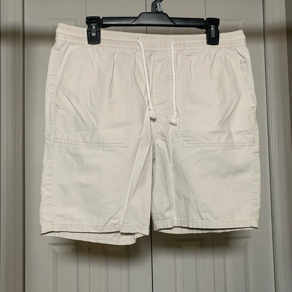 Men’s Merona Flat Front Athletic Shorts Medium Tan Slightly Worn